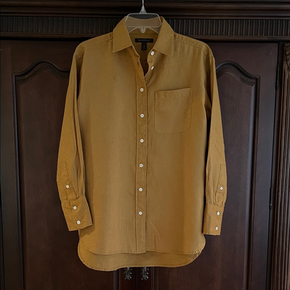Banana Republic Women's Tobacco Brown Button Front Linen Shirt